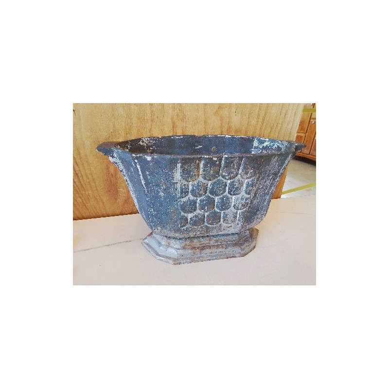 JARDINIÈRE EN FONTE ART DECO