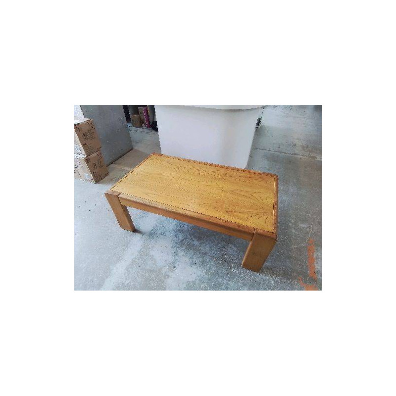 TABLE BASSE STYLE BRUTALISTE 
