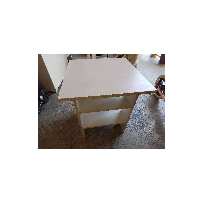 TABLE DE CHEVET