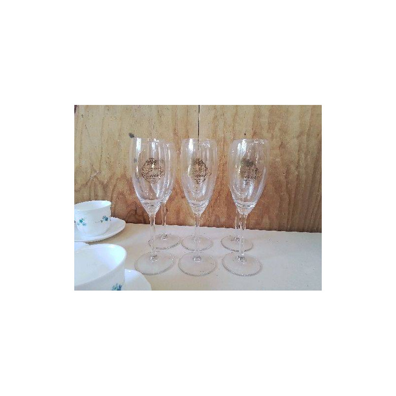 LOT DE 6 VERRES À CHAMPAGNE 