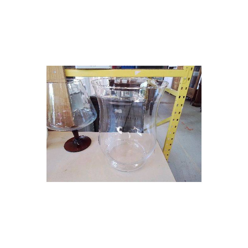 GRAND VASE EN VERRE 