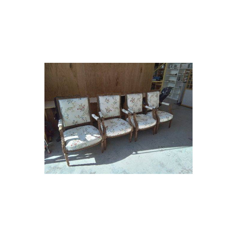 FAUTEUIL TAPISSÉE STYLE LOUIS XVI 
