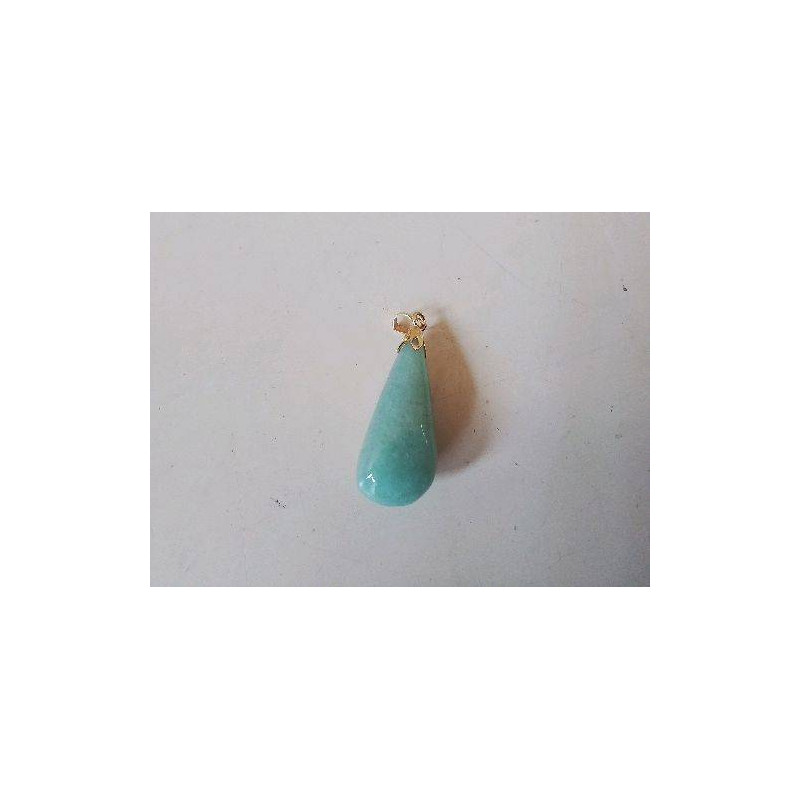 PENDENTIF EN JADE