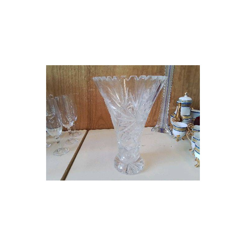 VASE EN CRISTAL 