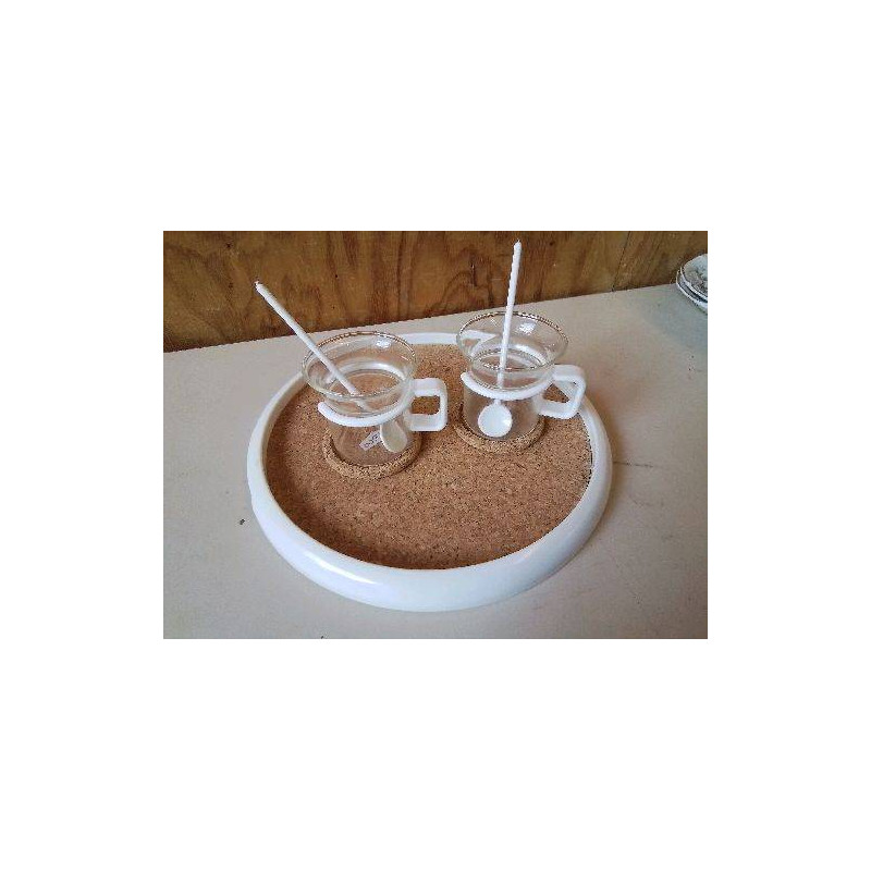 TASSE A CAFE AVEC SA CUILLÈRE 