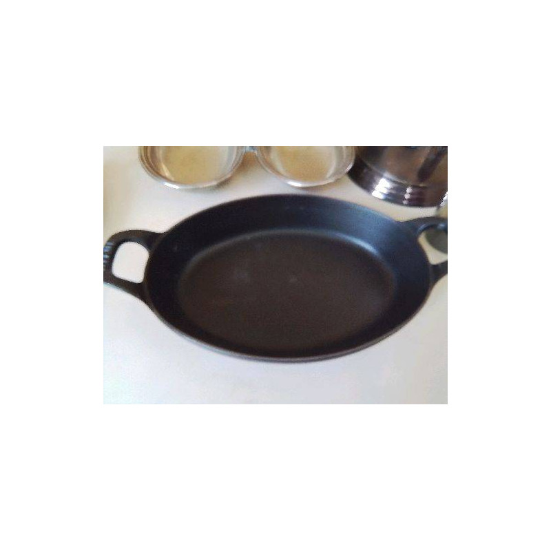 PLAT EN FONTE