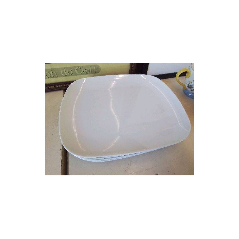 LOT DE 4 ASSIETTES RECTANGULAIRE 