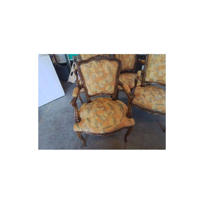FAUTEUIL CABRIOLET STYLE LOUIS XV