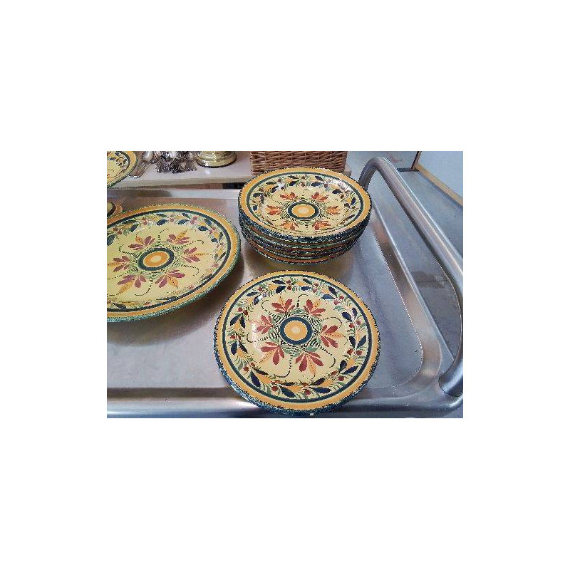 ASSIETTE HENRIOT QUIMPER MOTIF FLORAL 