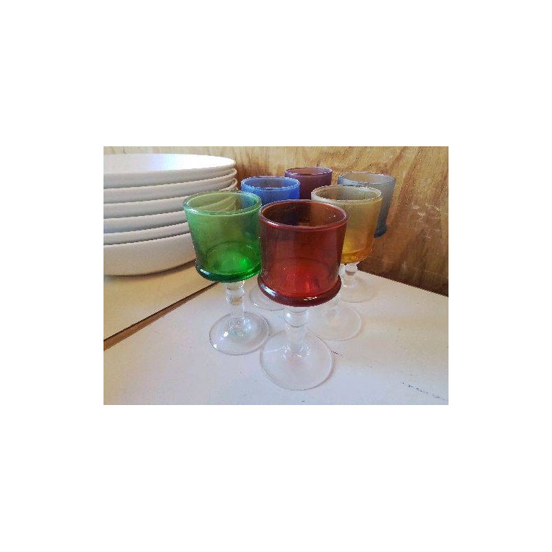 LOT DE 6 VERRES A LIQUEUR COLORÉ 
