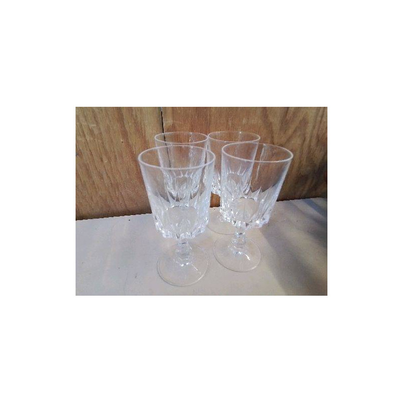 LOT DE 4 VERRES EN CRISTAL 