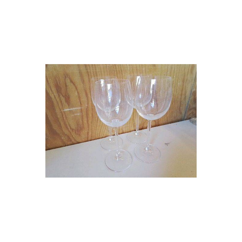 LOT DE 4 VERRES A PIEDS 