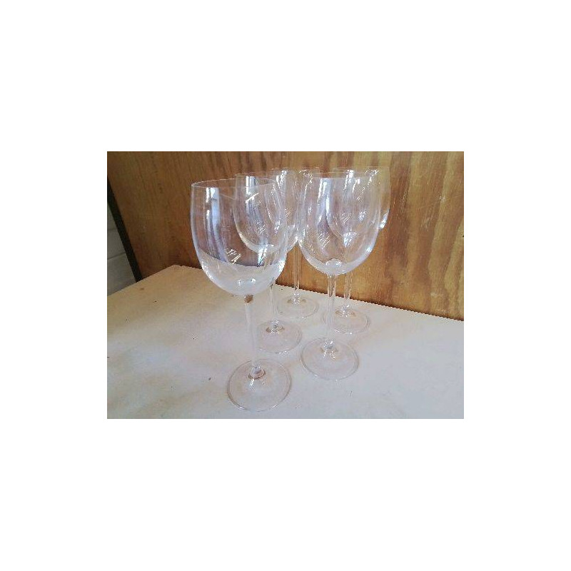 LOT DE 5 VERRES A PIEDS 