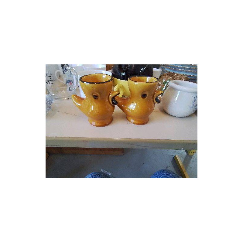 LOT DE 2  COQUETIER EN FORME DE POULE