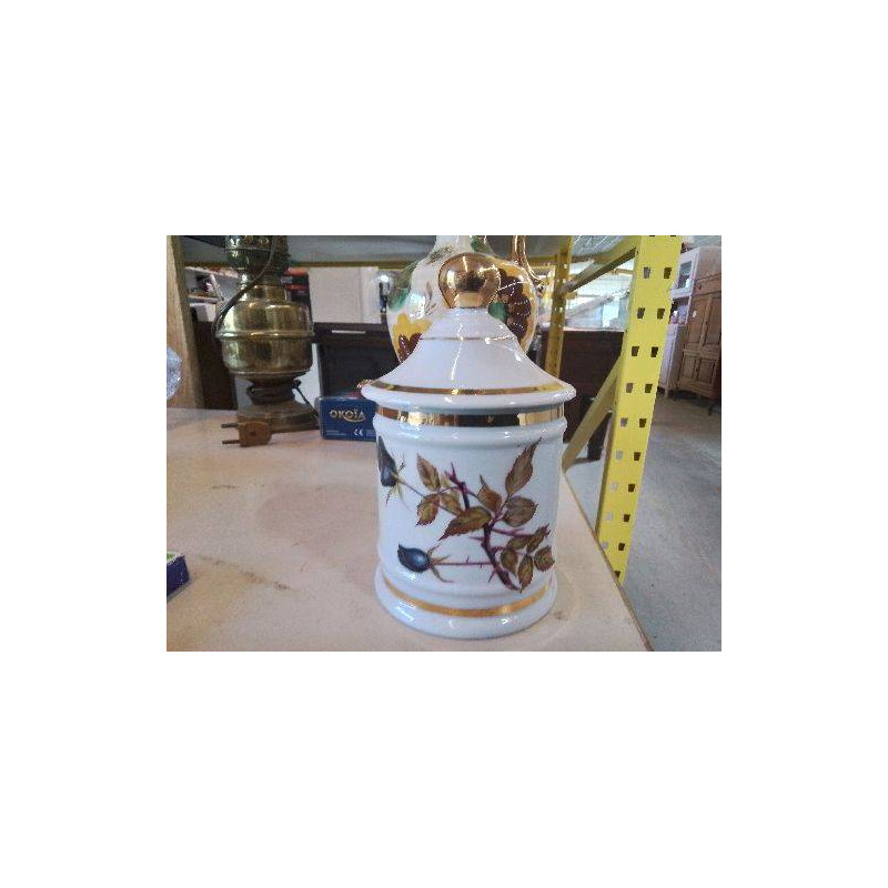 PETIT POT EN PORCELAINE 