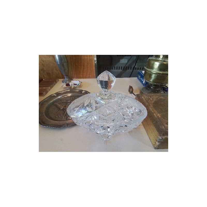 BONBONNIÈRE EN CRISTAL 