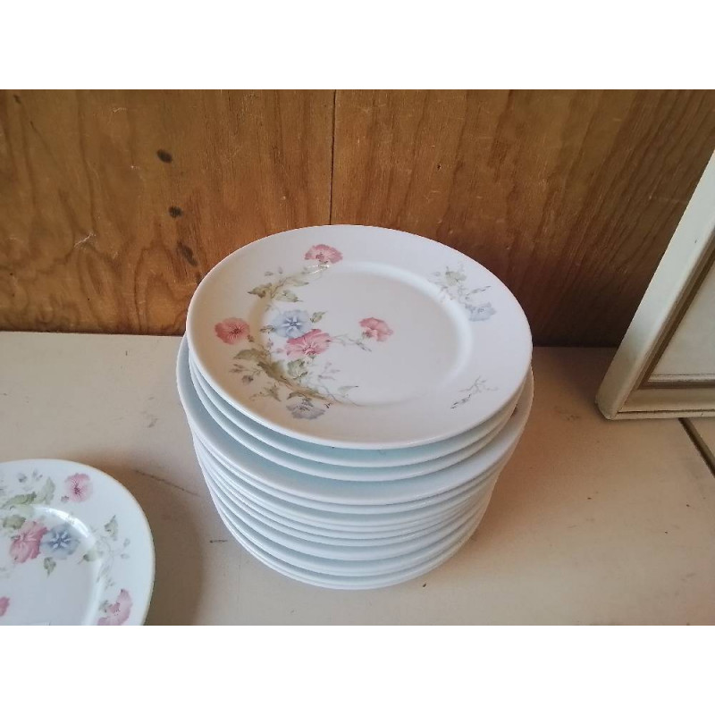ASSIETTE PLATE MOTIF FLORAL