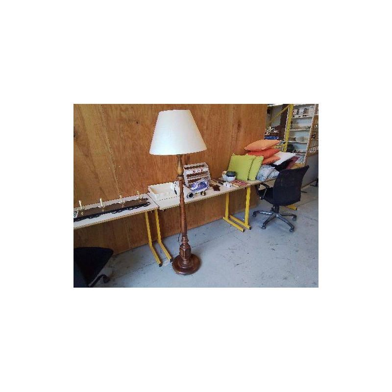 LAMPADAIRE PIEDS EN BOIS