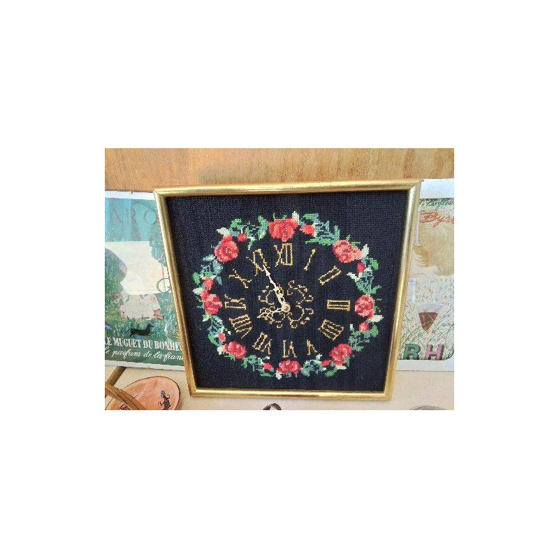 HORLOGE TAPISSERIE 