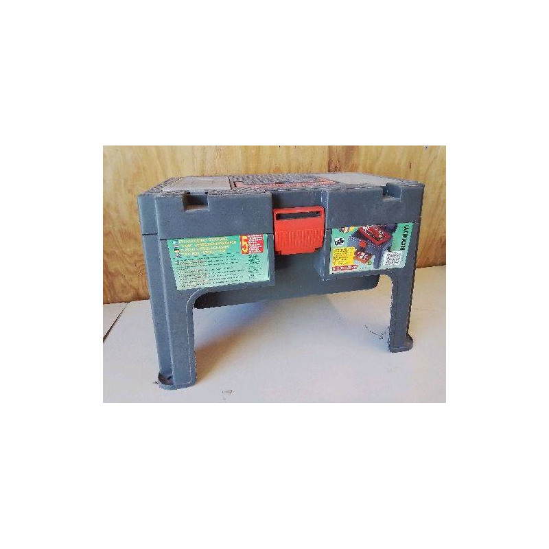 MARCHE PIED - BOITE A OUTILS 