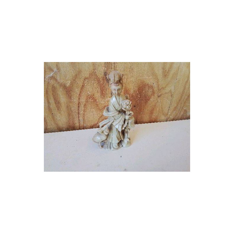 FIGURINE ASIATIQUE 