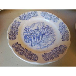 LOT DE 3 ASSIETTES EN PORCELAINE 