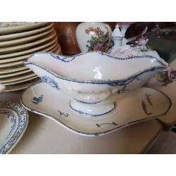 SAUCIÈRE EN PORCELAINE 