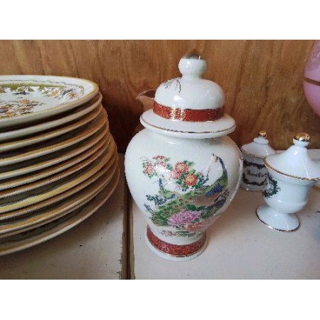 URNE EN PORCELAINE 